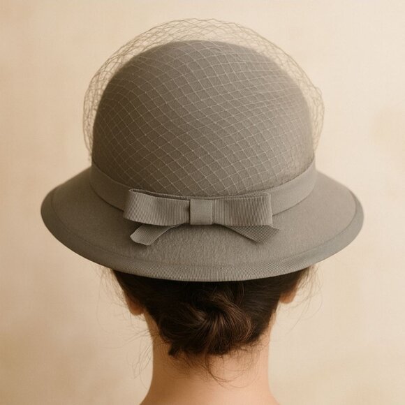 Canadian Wool Cloche Hat with Veil Gray Felt Vintage Millinery Retro 1940s Style - Picture 5 of 16